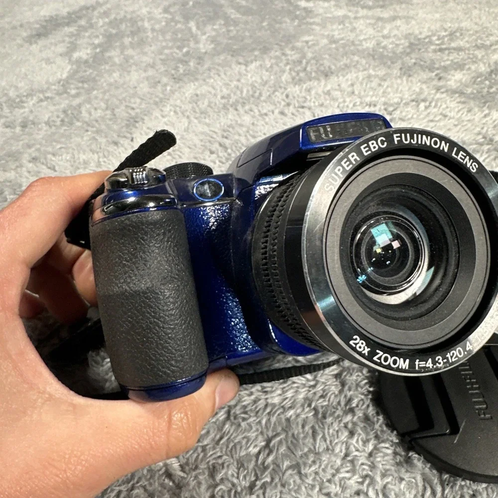 Fujifilm FinePix S Series S4400 14.0MP Digital Camera - Blue Tested Working